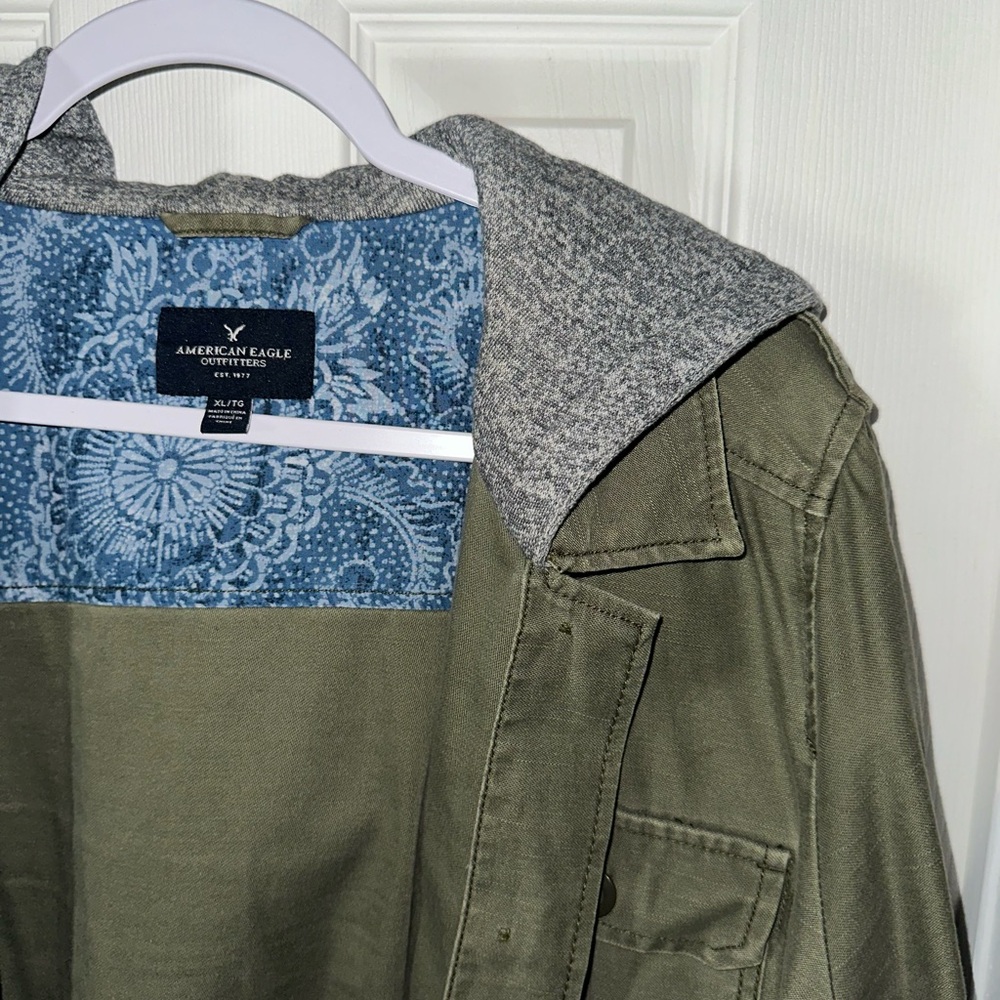 American Eagle Khaki Jacket with Gray Hood - Picture 2 of 3